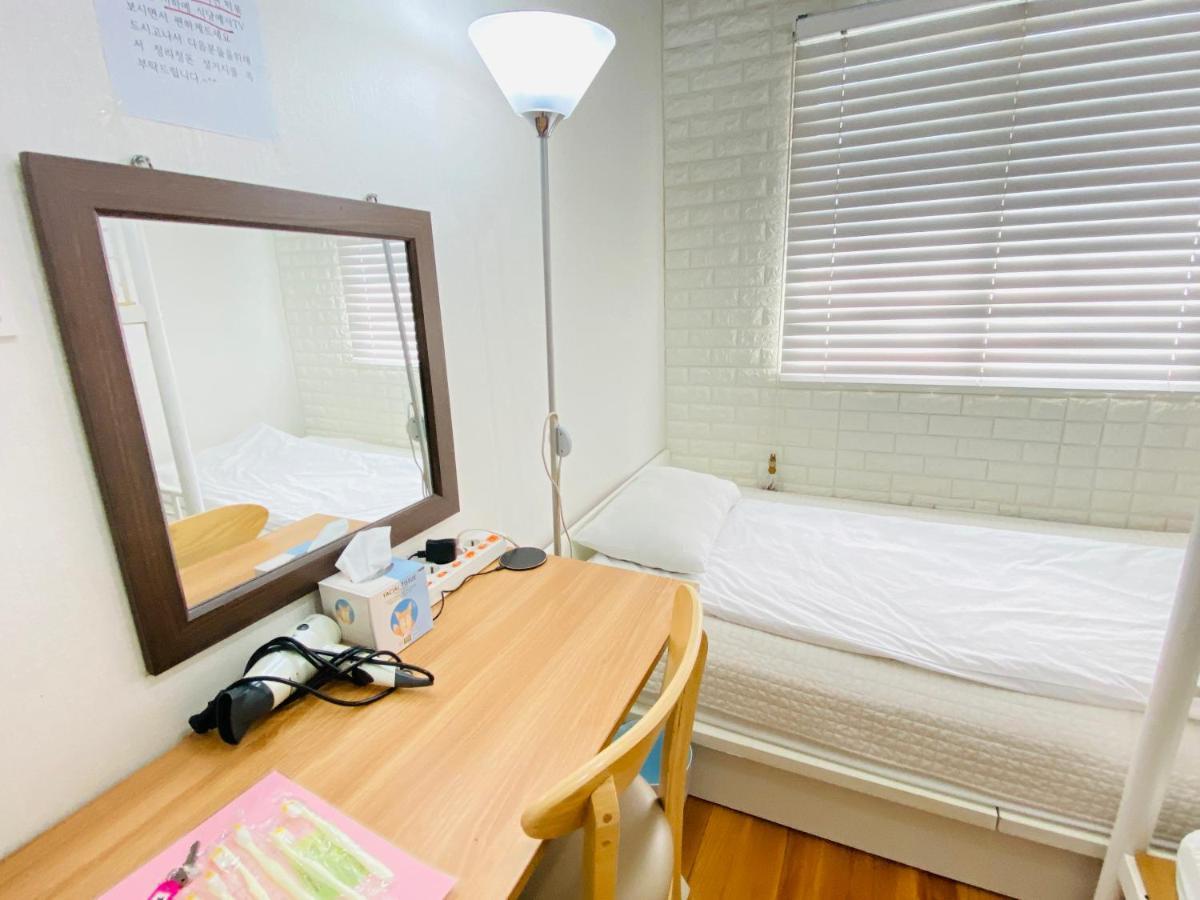Aroha Guesthouse Seoul Station Экстерьер фото